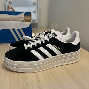 Adidas Gazelle Women’s Black and White Size 10.5
